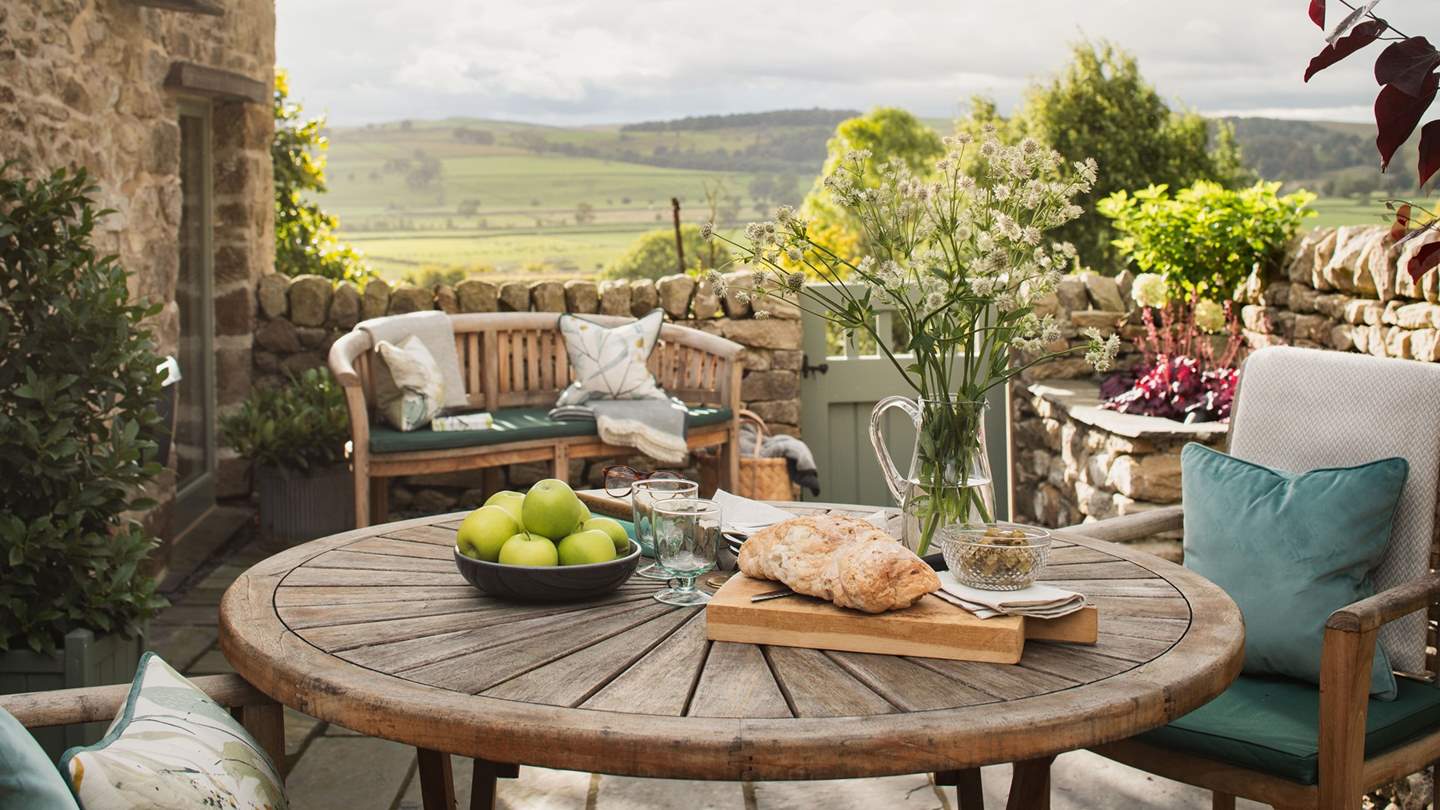 Savour alfresco meals with the beautiful backdrop of the Yorkshire Dales 