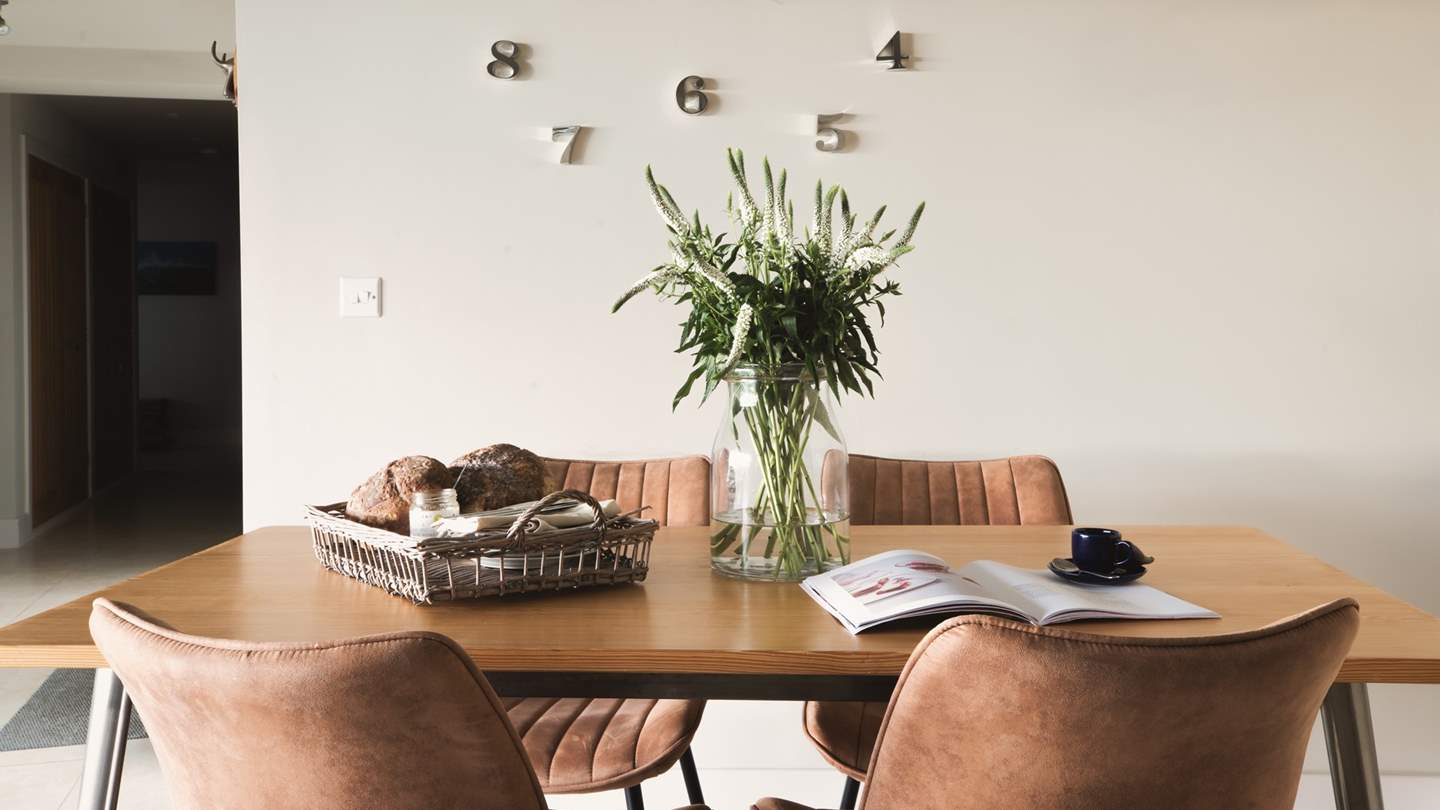 The kitchen has this gorgeous smaller table, perfect for feeding little ones or for snacks on the go
