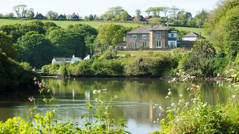 Froe - Sleeps 14 + 2 cots - Portscatho