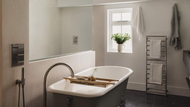 Froe - Sleeps 14 + 2 cots - Portscatho