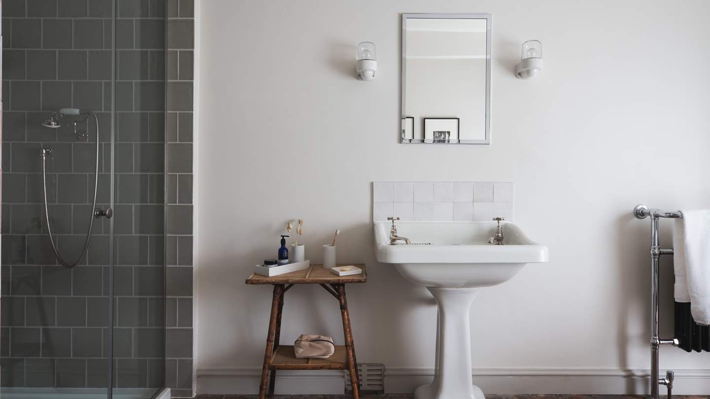 There's also a large separate shower with Lefroy Brooks rain shower