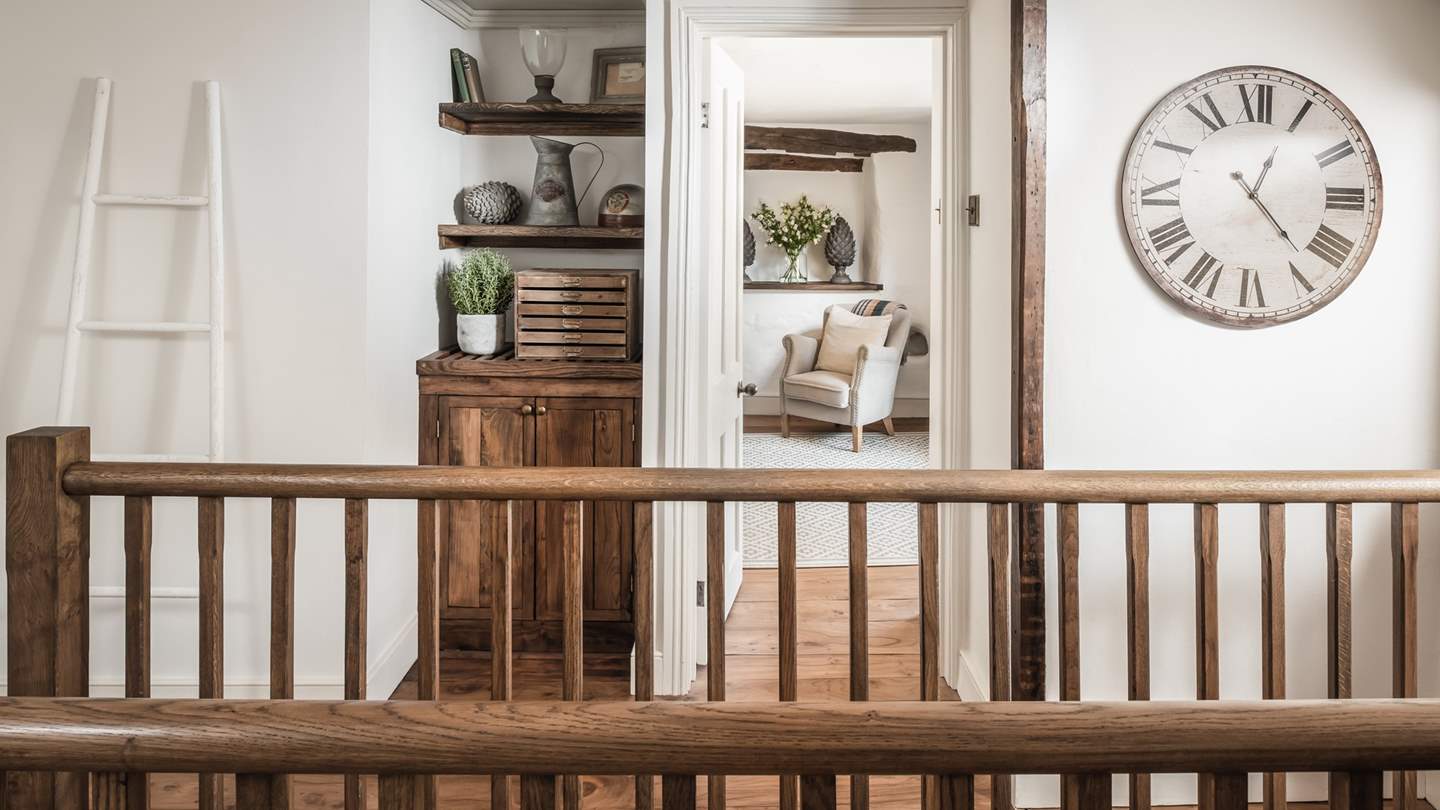 Apple Blossom Coombe enjoys three beautiful bedrooms in Apple Blossom House and an additional bedroom in The Gallery