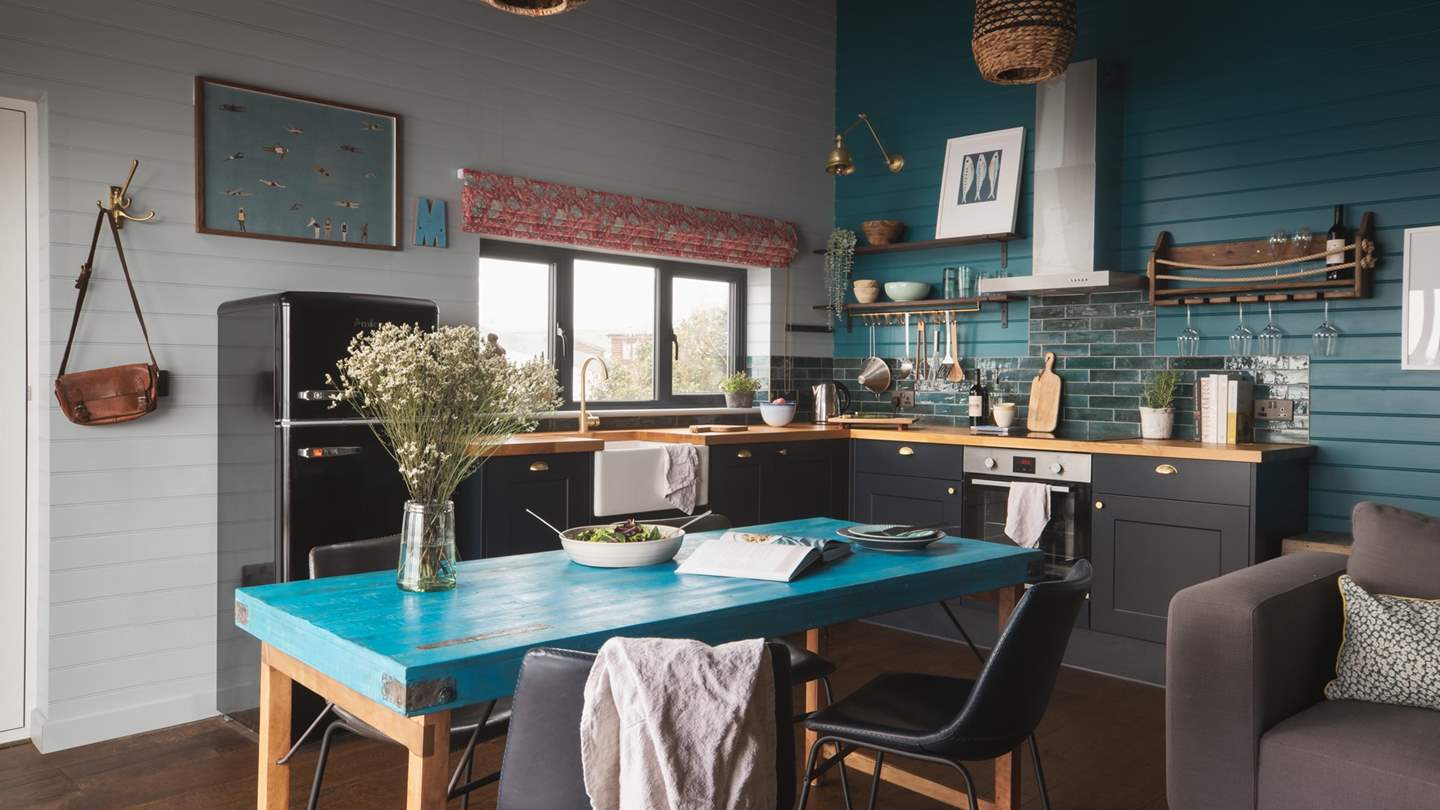 Seaside chic is the name of the game here...