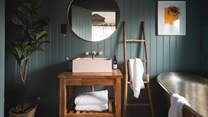 Calm and relaxed, you have a choice of a bath or shower in the lovely en suite