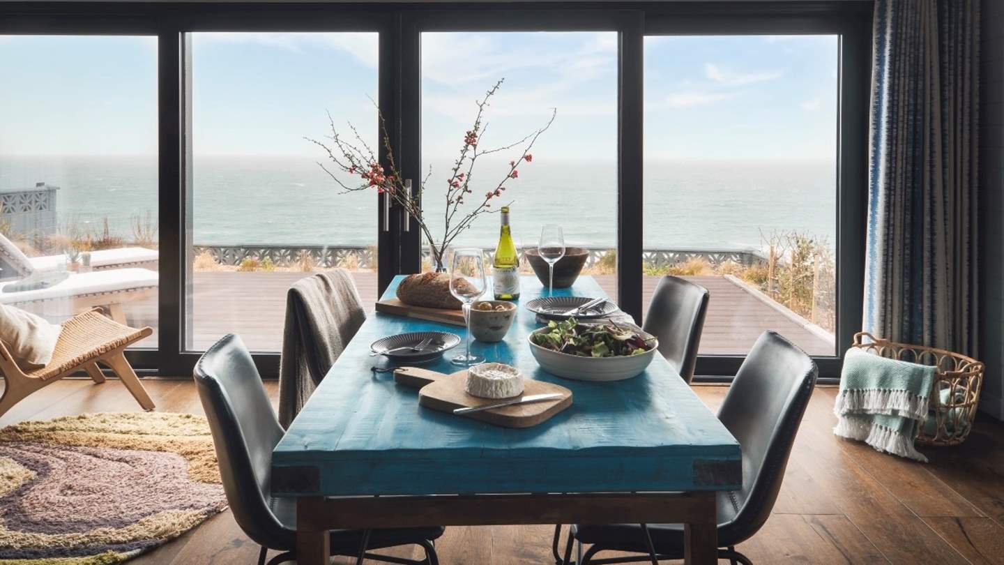 Enjoy boutique luxury at Moonstone - Whitsand Bay.