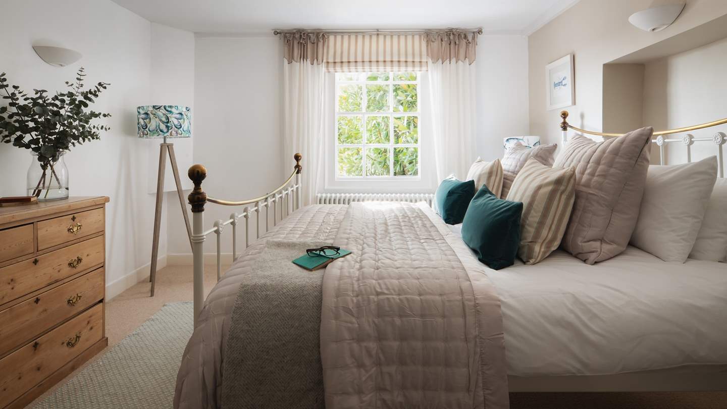 Enjoy dreamy estuary views from the bedroom window...