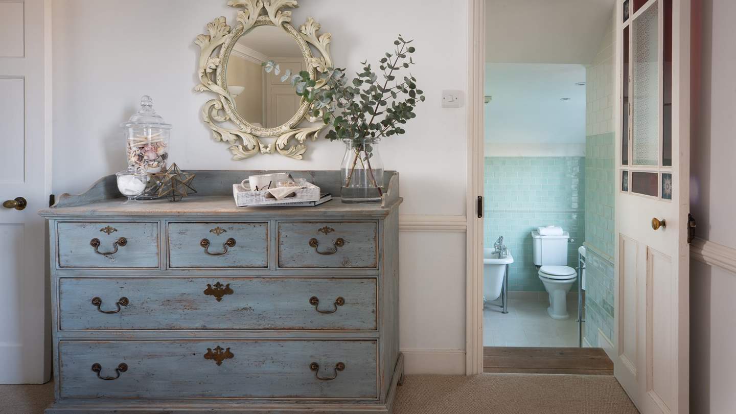Step into the master bedroom's en suite bathroom...
