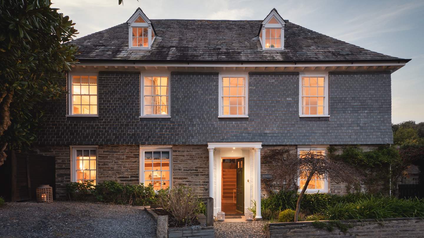 Welcome to Rosehill, our stunning homestay in the centre of Padstow
