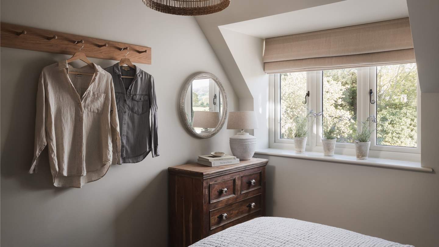 A space just made for those slow mornings with breakfast in bed