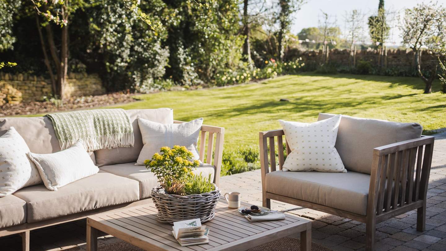 A country cottage garden of dreams...