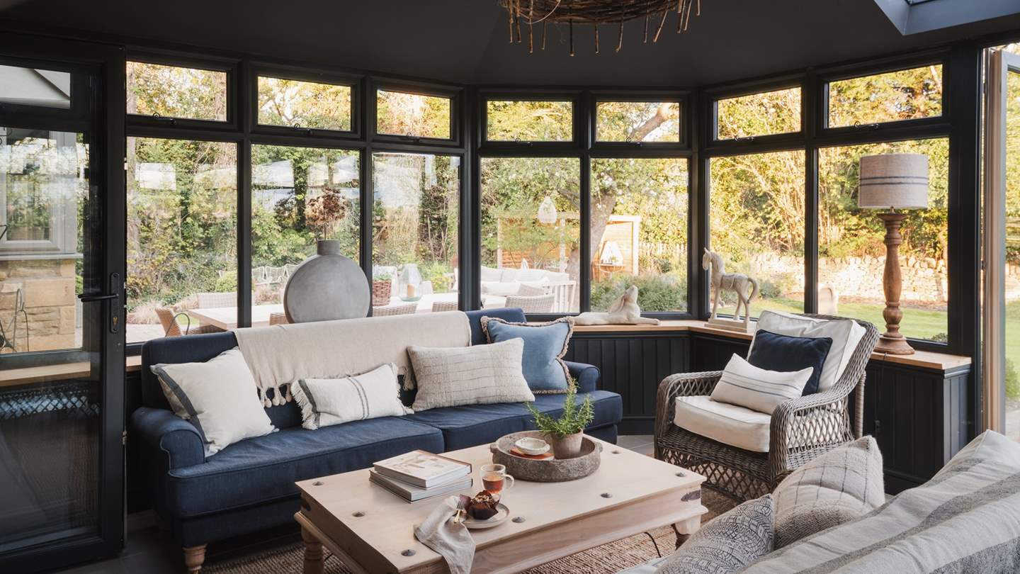 Boasting a dreamy exterior adorned in quintessential Cotswold stone, open the door to Dover's Rise and discover an exquisite abode