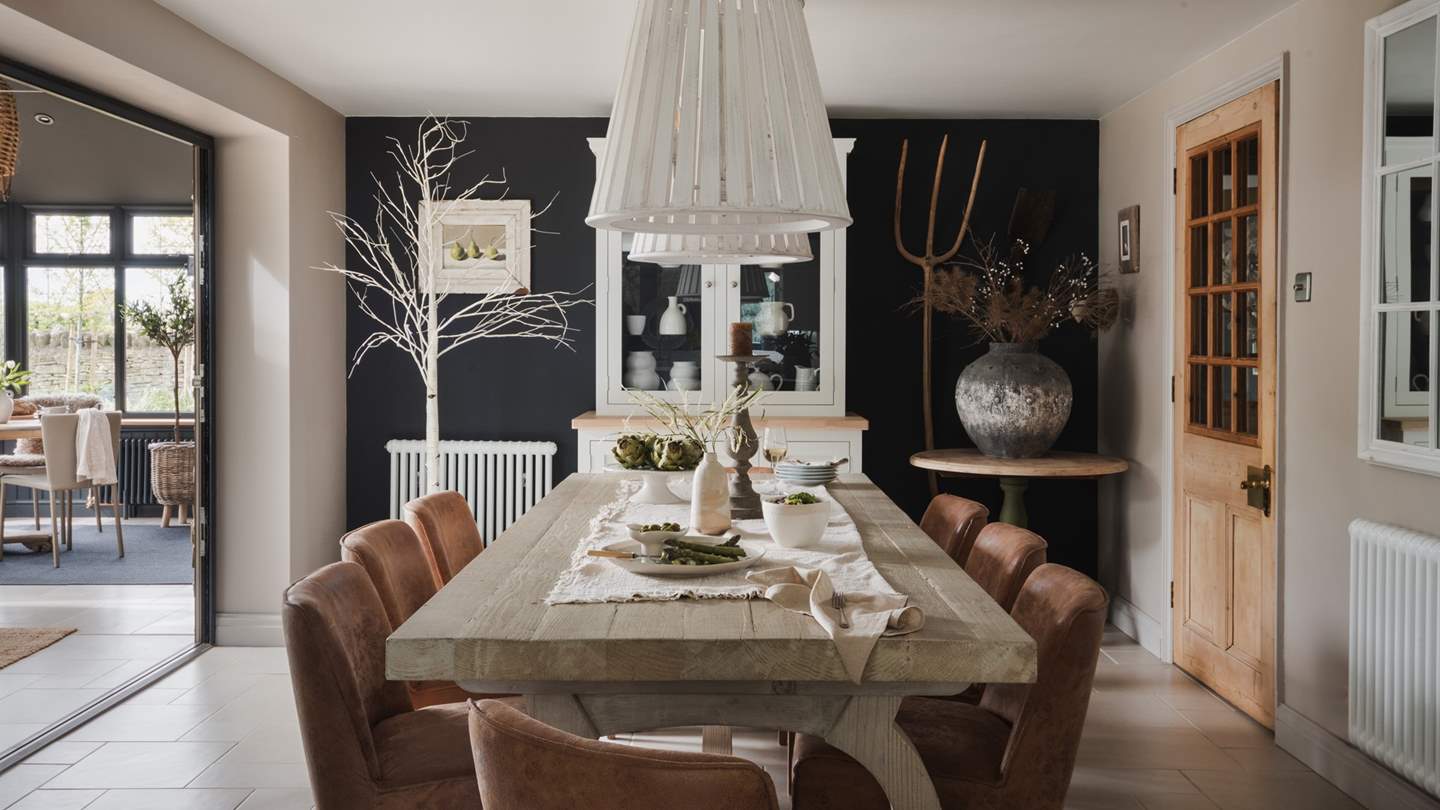 Country kitchen charm meets modern luxury in the gorgeous open plan kitchen