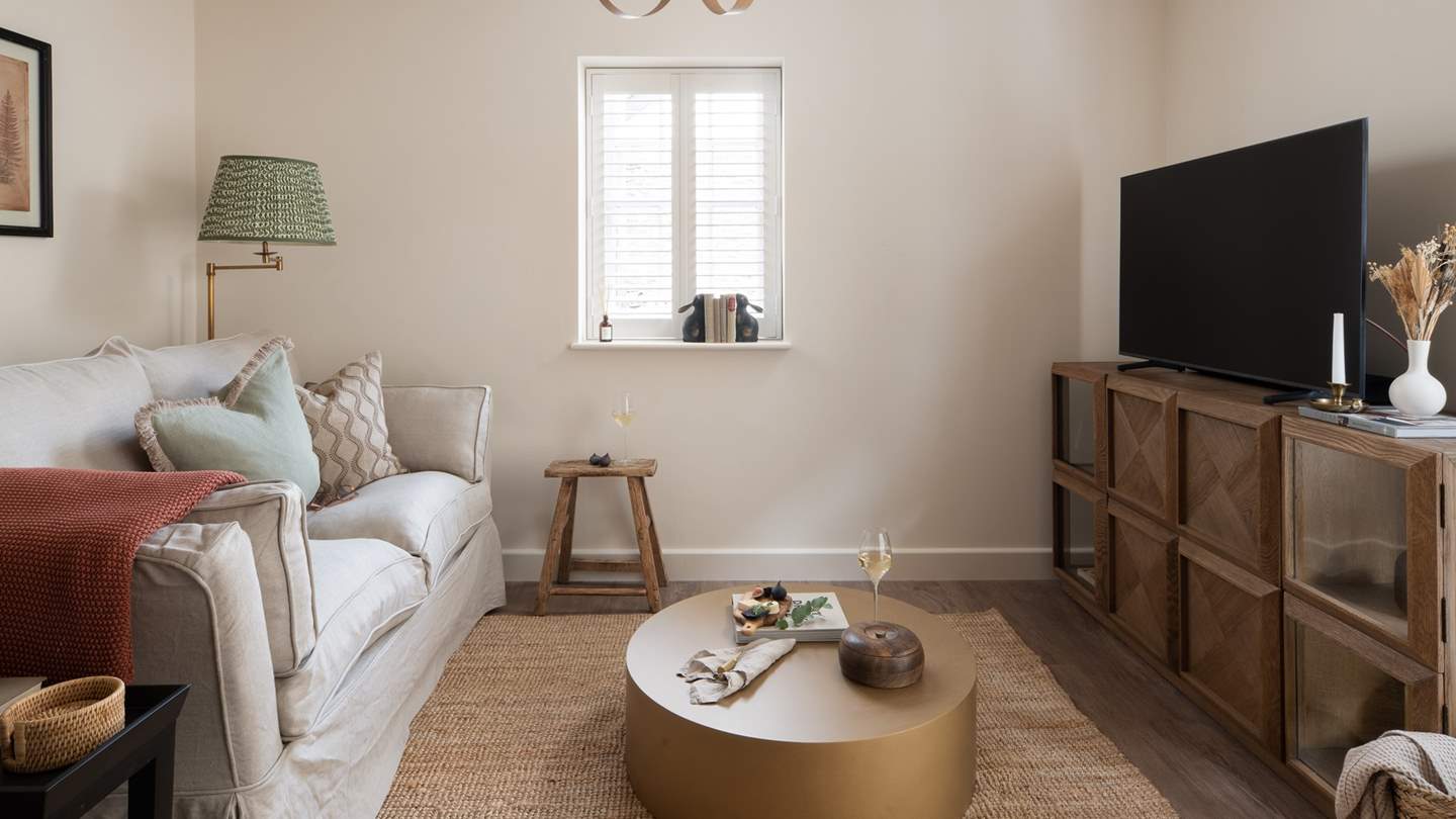 Enjoy blissful evenings in this cosy lounge 