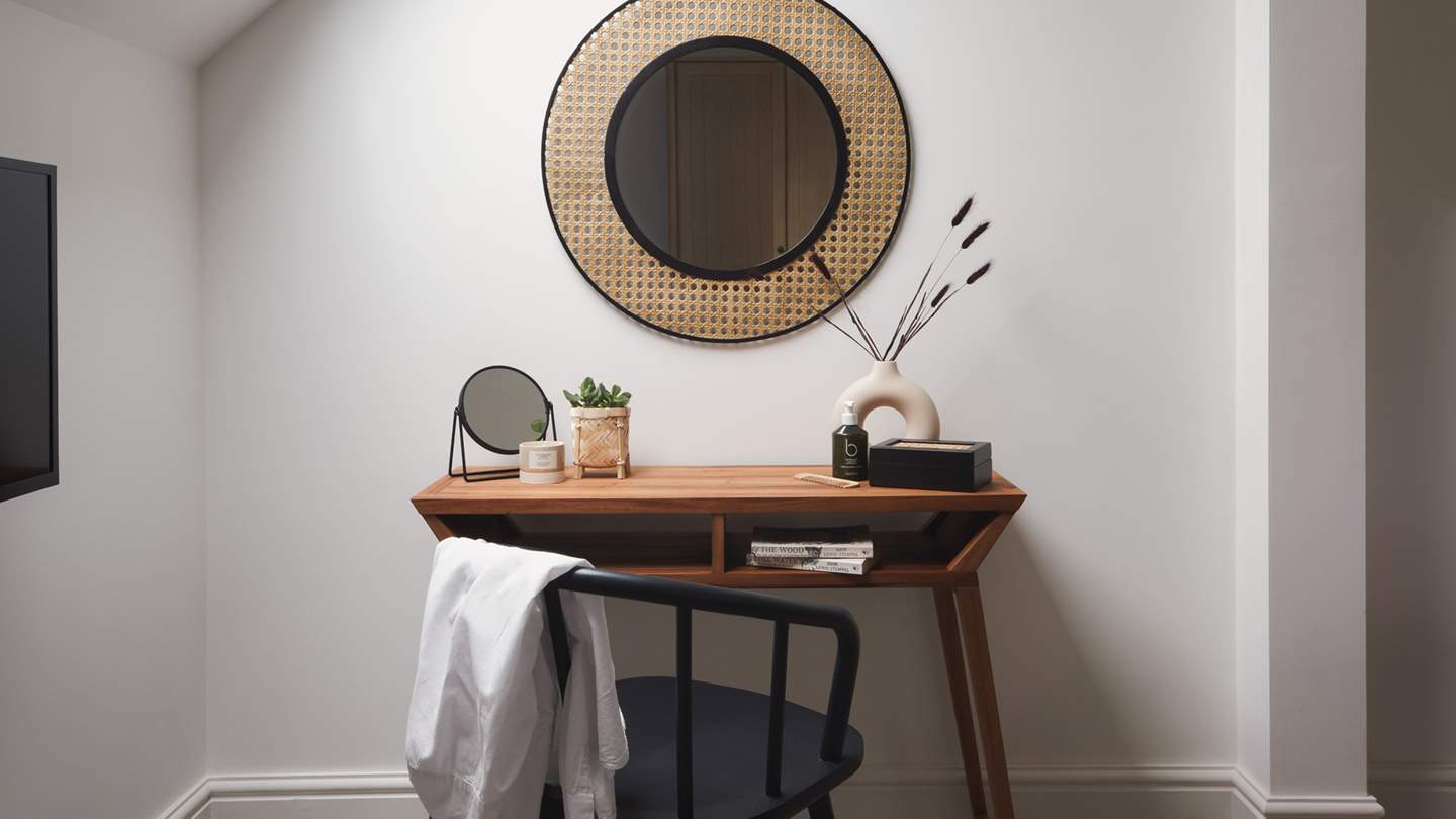 The pretty dressing table