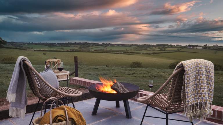 Acacia - Sleeps 2 + cot - Crediton