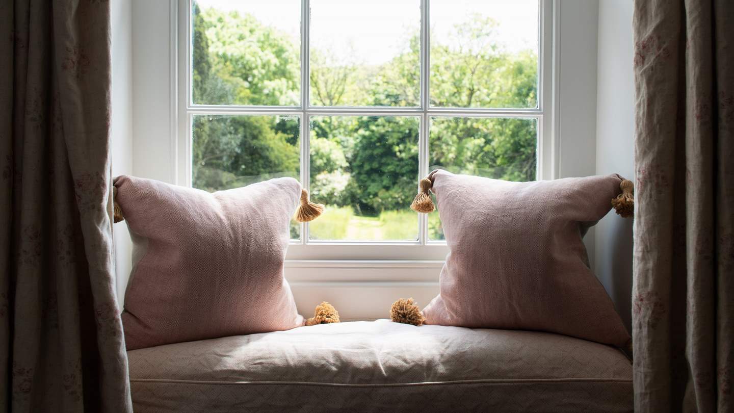 The dreamiest of window seats... 