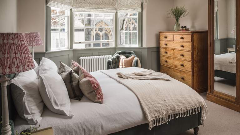 Arina - Sleeps 6 + cot - Totnes