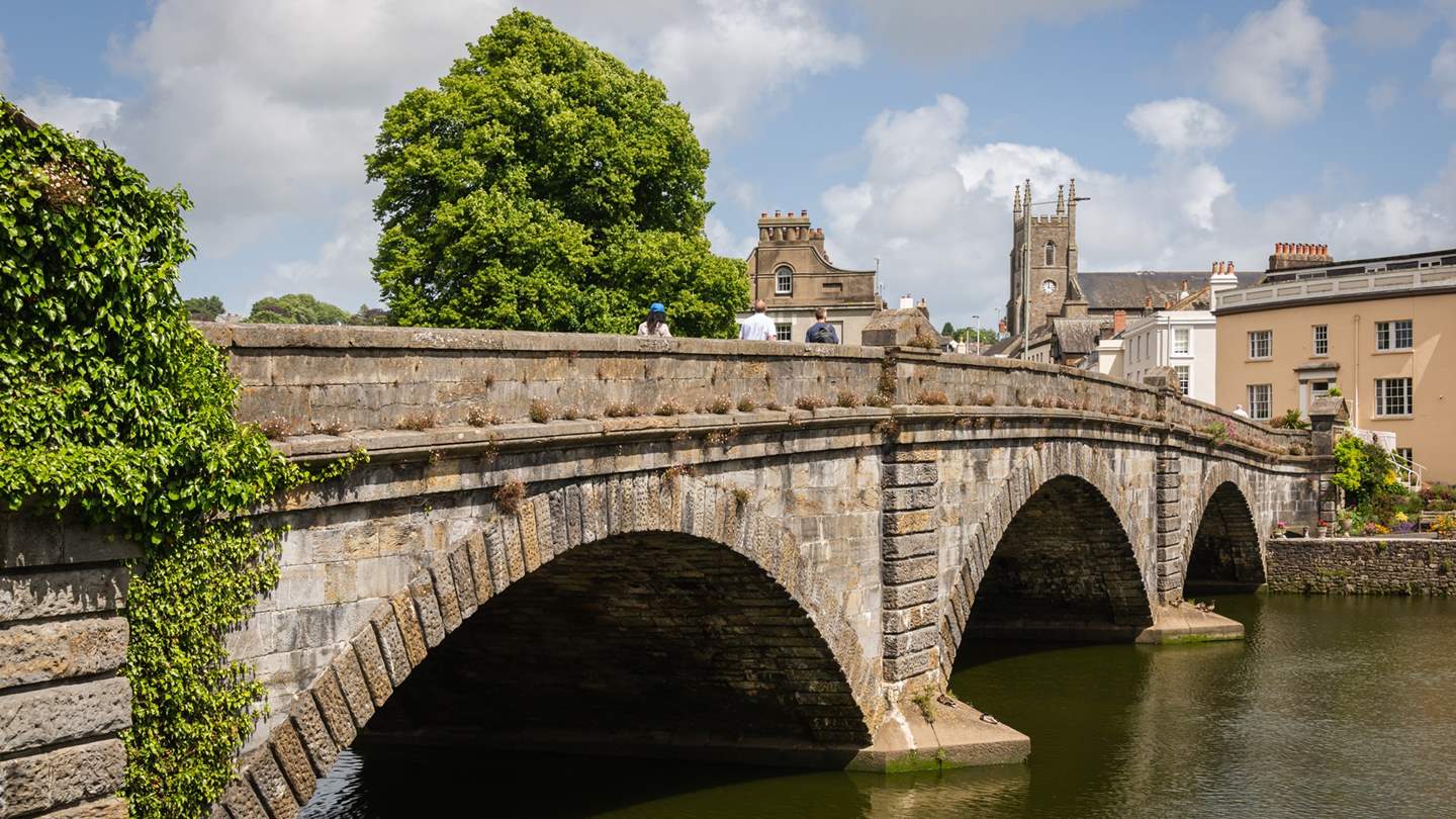 Ettie is just a stone's throw from the main high street