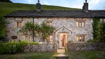 Welcome to Ivy Cottage,  our picture-perfect retreat in the heart of the Peak District