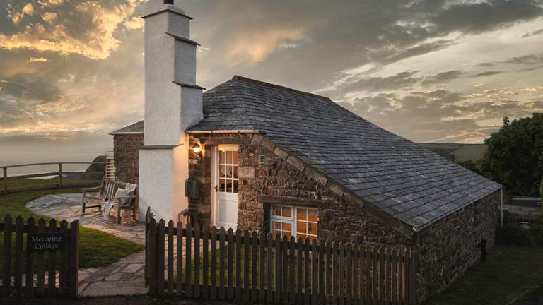 Menaring Cottage - Sleeps 4 + cot - Bude