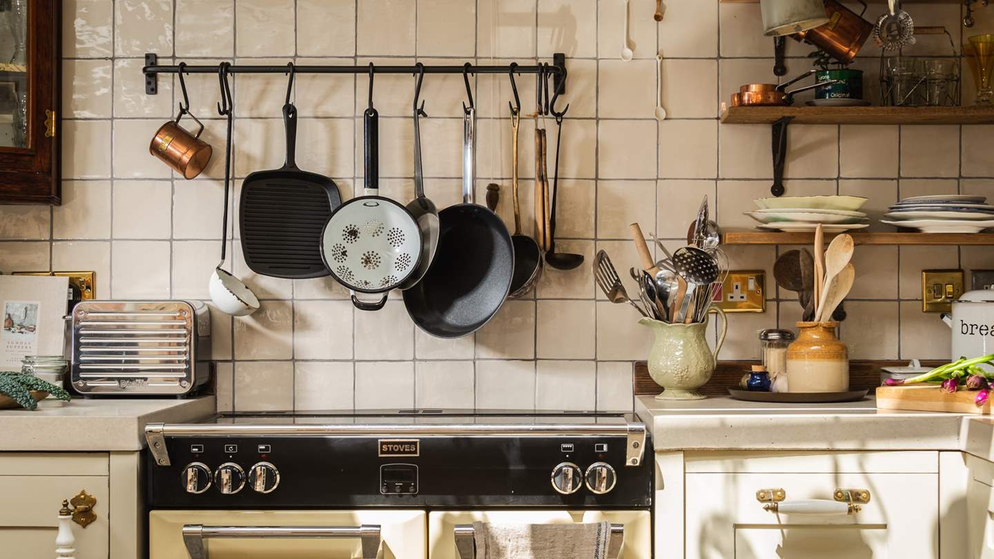 The large Stoves oven and hob affords plenty of room to prepare culinary delights
