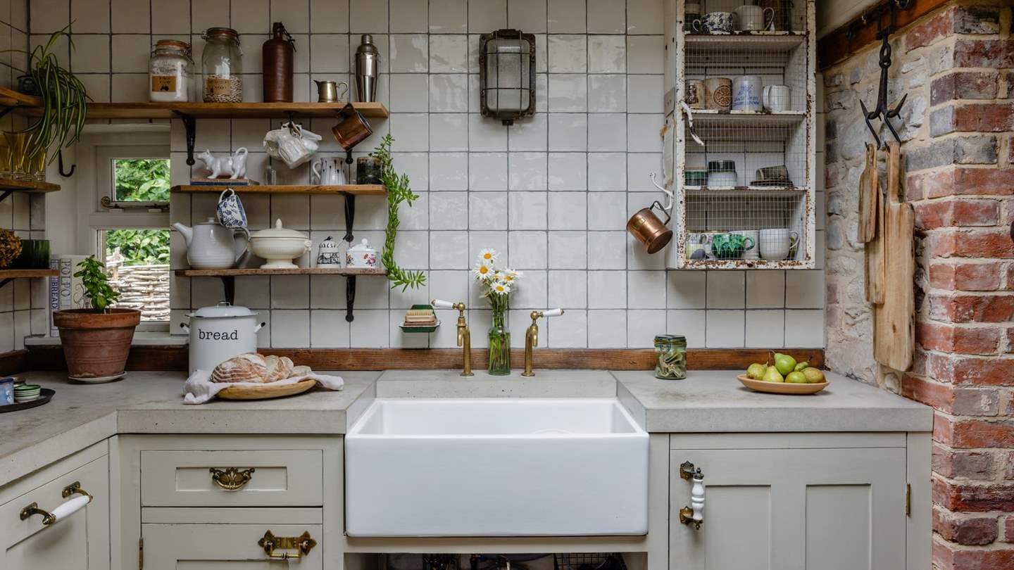 Full of delightful quirks, the kitchen is very well equipped for mealtimes