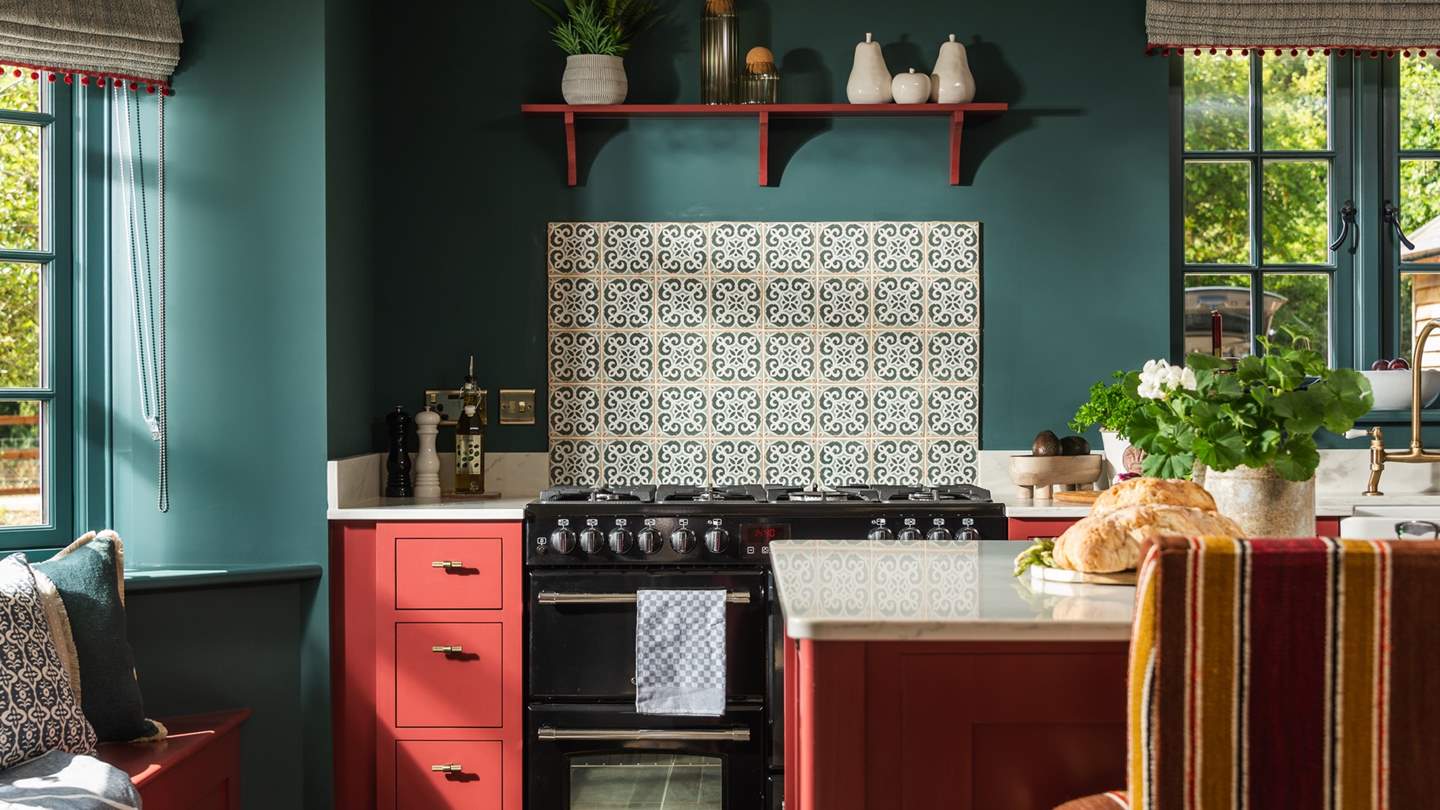 Find all you'll need to whip up culinary delights in this stylish kitchen 