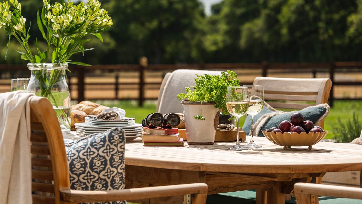 Meriton, our luxury retreat for six in the stunning Hampshire countryside 