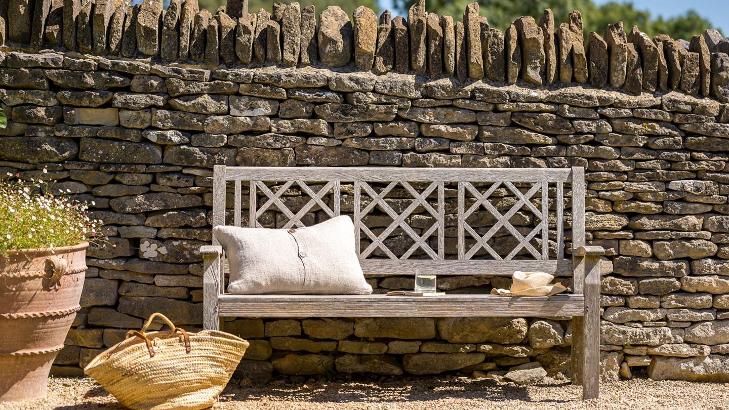 Flee the everyday to ethereal cottage in the Cotswolds