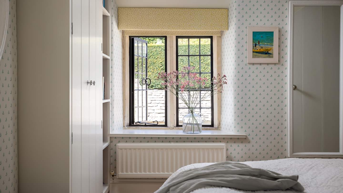 There's also a built in wardrobe and chest of drawers 