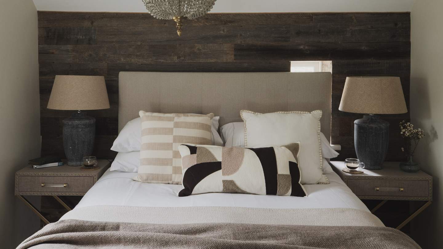 All beds come swathed in luxurious linens and cloud-soft bedding