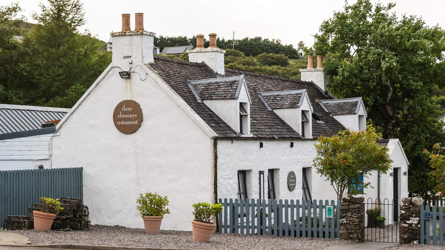 Black Box Cabin is perfectly situated to explore some of Isle's greatest fine-dining spots, including the world-renowned 3 Chimney's Restaurant