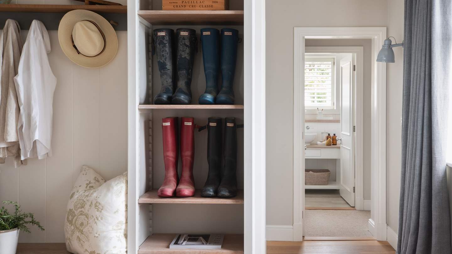 Polvarth Point perfectly situated for exploring both coastline and countryside