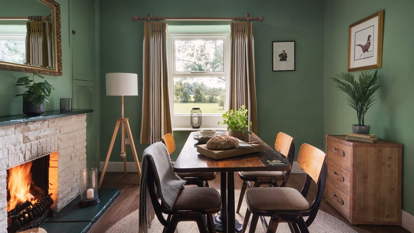 Savour romantic feasts in front of the warming open fire 