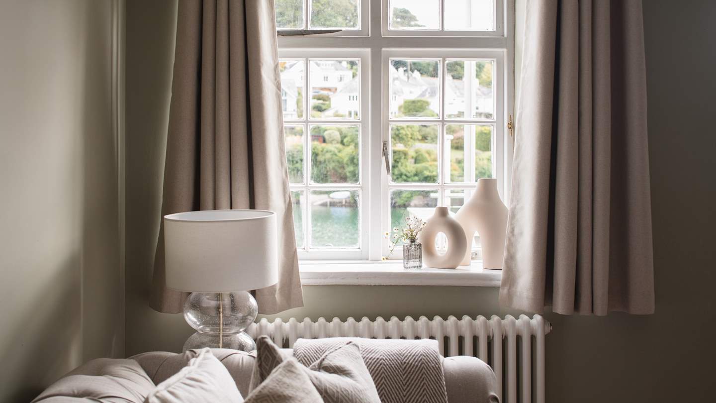 Uninterrupted river views make ensure this space is oh-so-relaxing... 