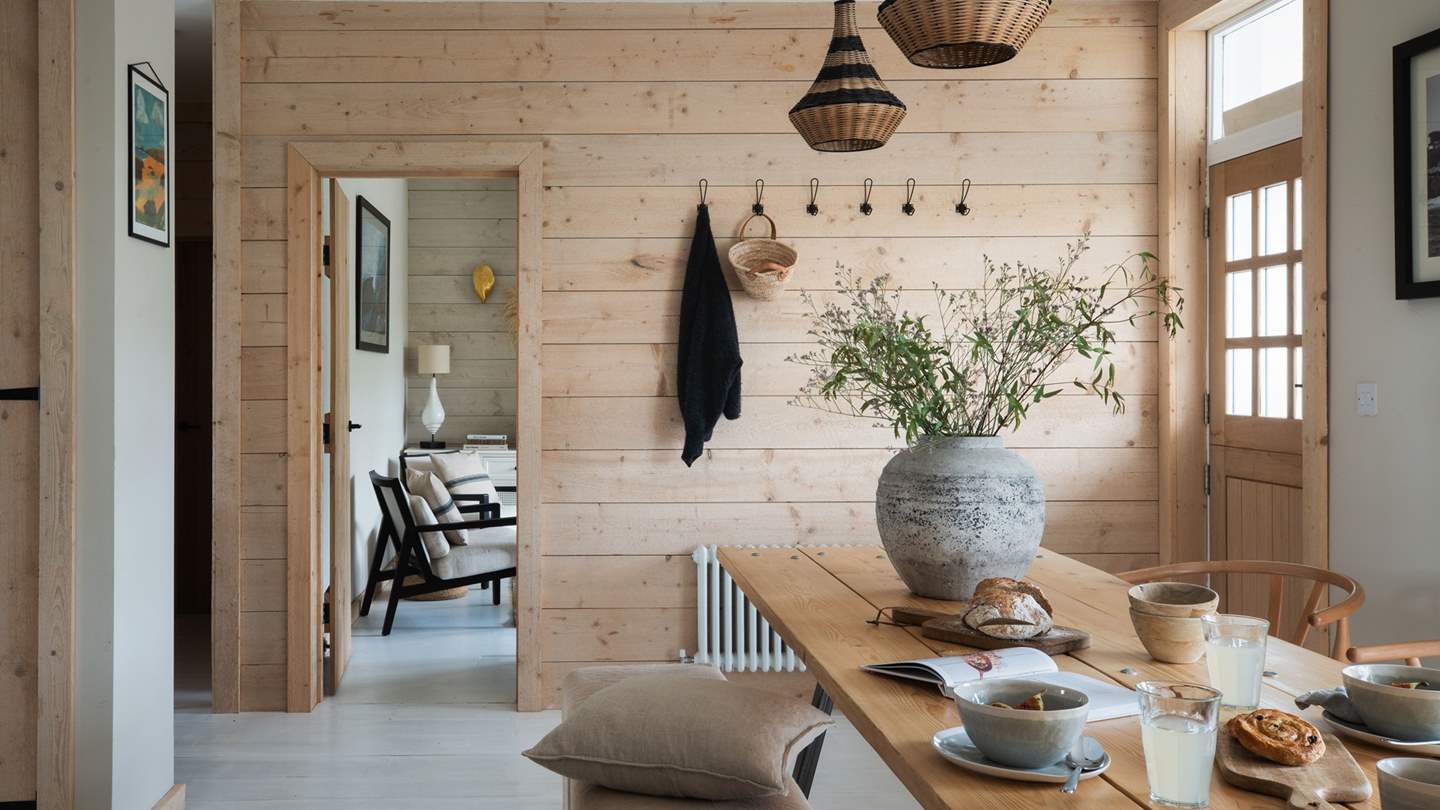 Warmly welcoming parties of six, our heavenly homestay charms with a contemporary aesthetic throughout