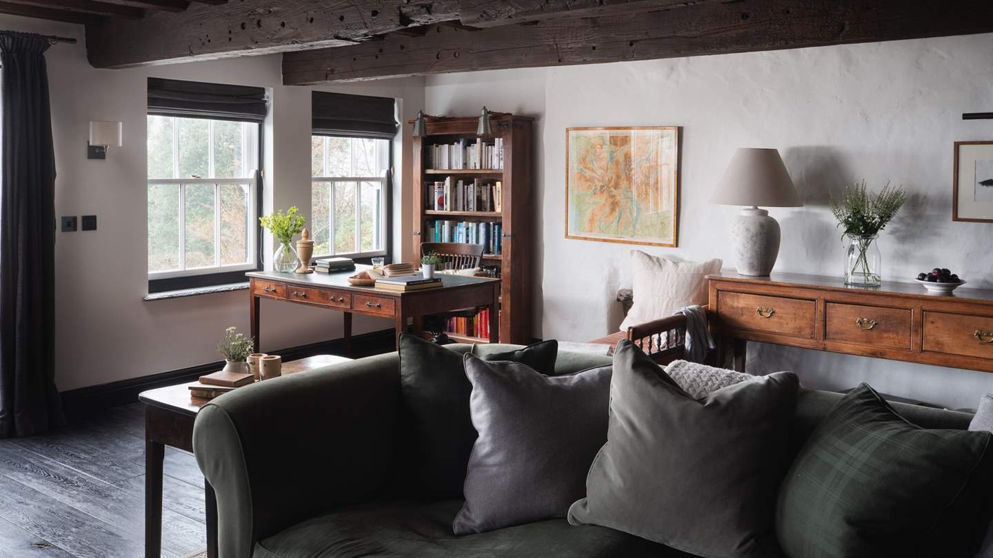 Savour lakeside views whilst reading the daily paper... 