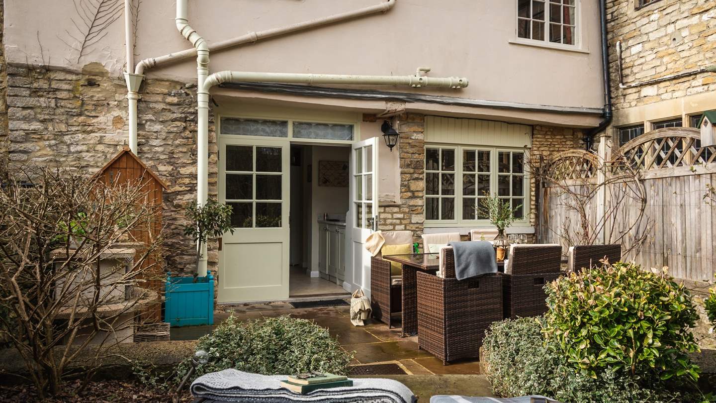 Follow the kitchen doors through to the suntrap garden for tranquil moments in dreamy quietude