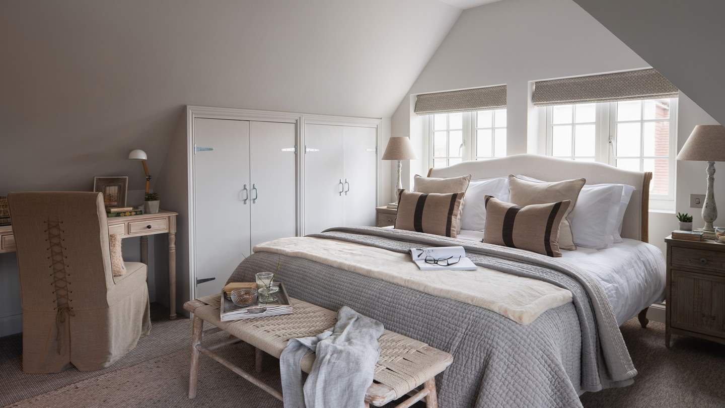 A super king-sized bed awaits, along with a writing desk to jot down fleeting thoughts