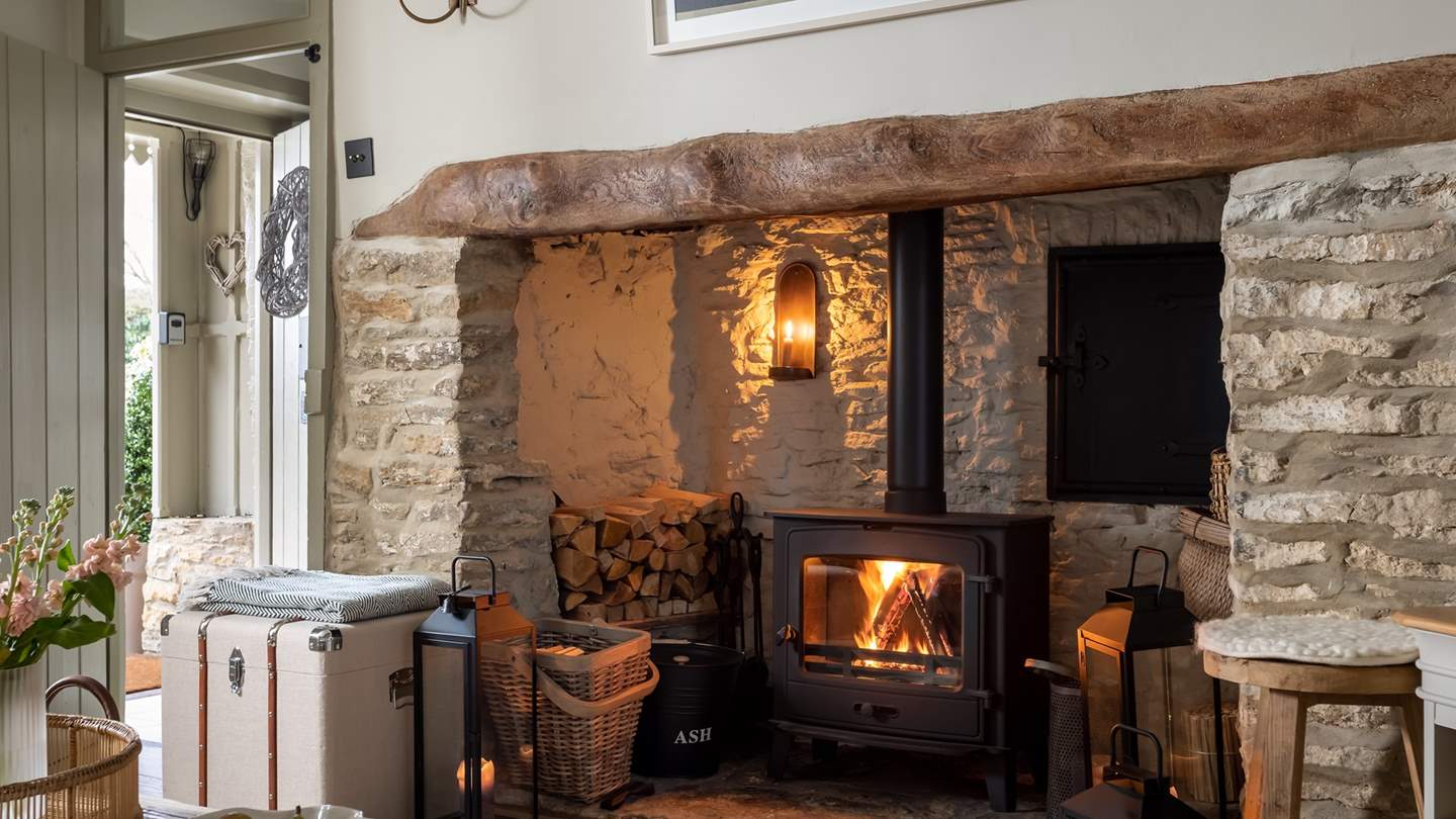 Welcoming up to four guests, it’s the perfect base for exploring the Cotswolds