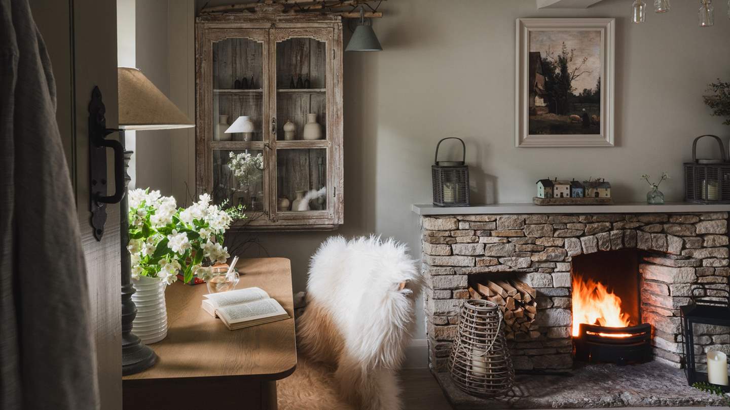 Curl up in front of the flickering flames with a gripping book and enjoy the peace and tranquillity of this soul soothing sanctuary