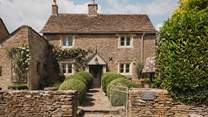 Set in the picturesque village of Southrop, you will find our heavenly golden-hued abode