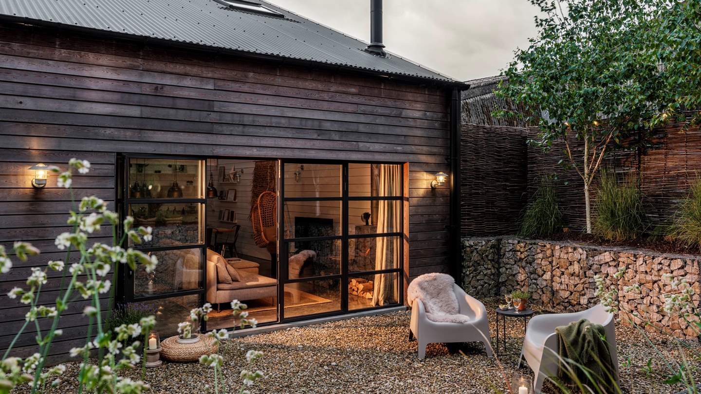 Enveloped by stunning North Yorkshire countryside in an AONB, the views from The Grey Shed beckon for outside living