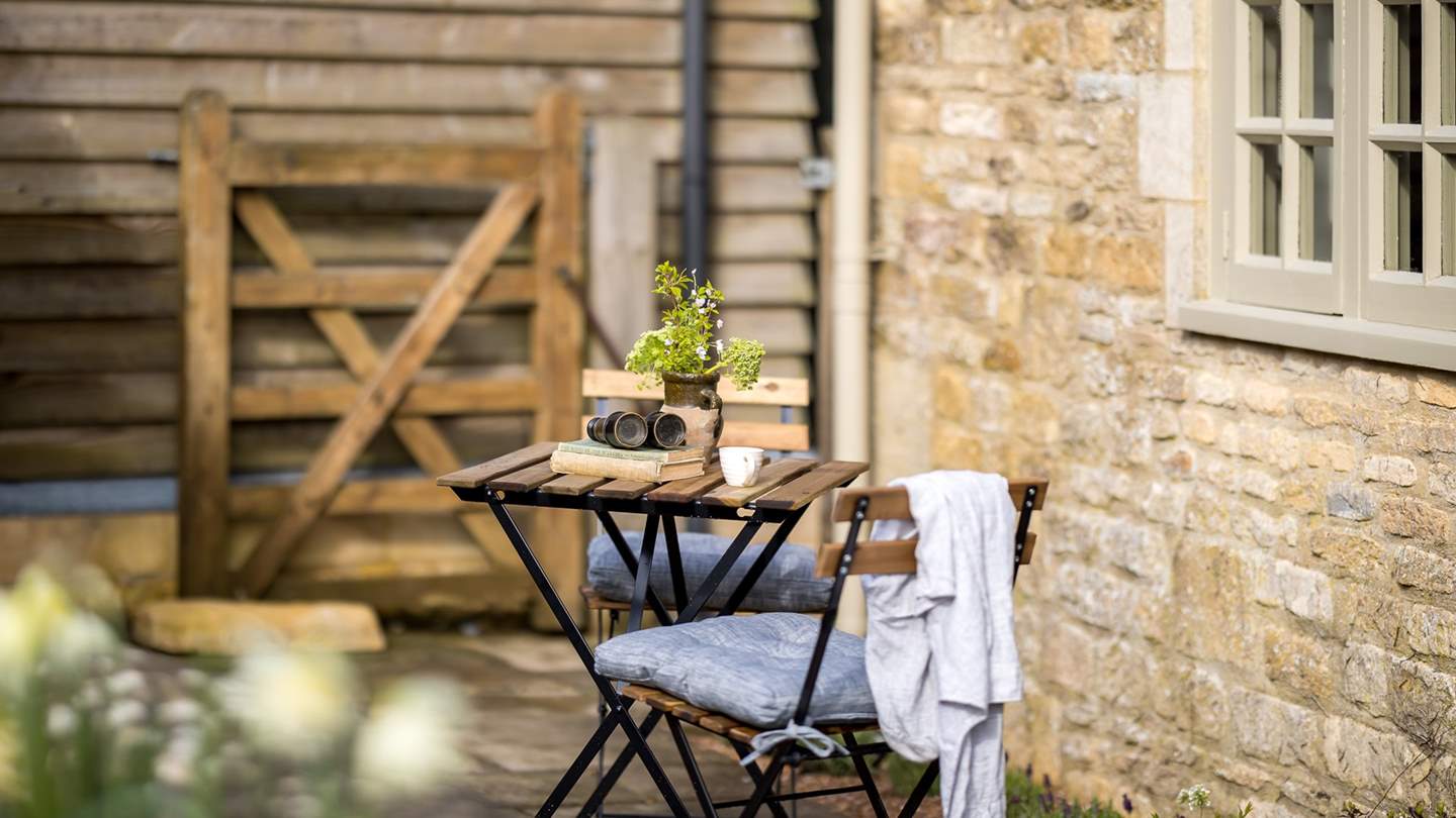 A dreamy spot for brunching outdoors... 