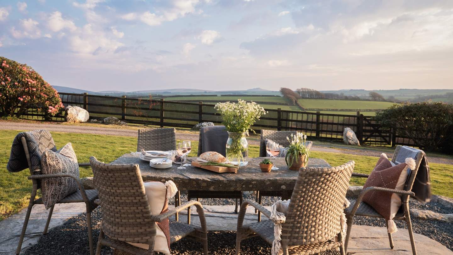 Savour meals outside on sunny days around the incredible granite table on the south-facing lawn