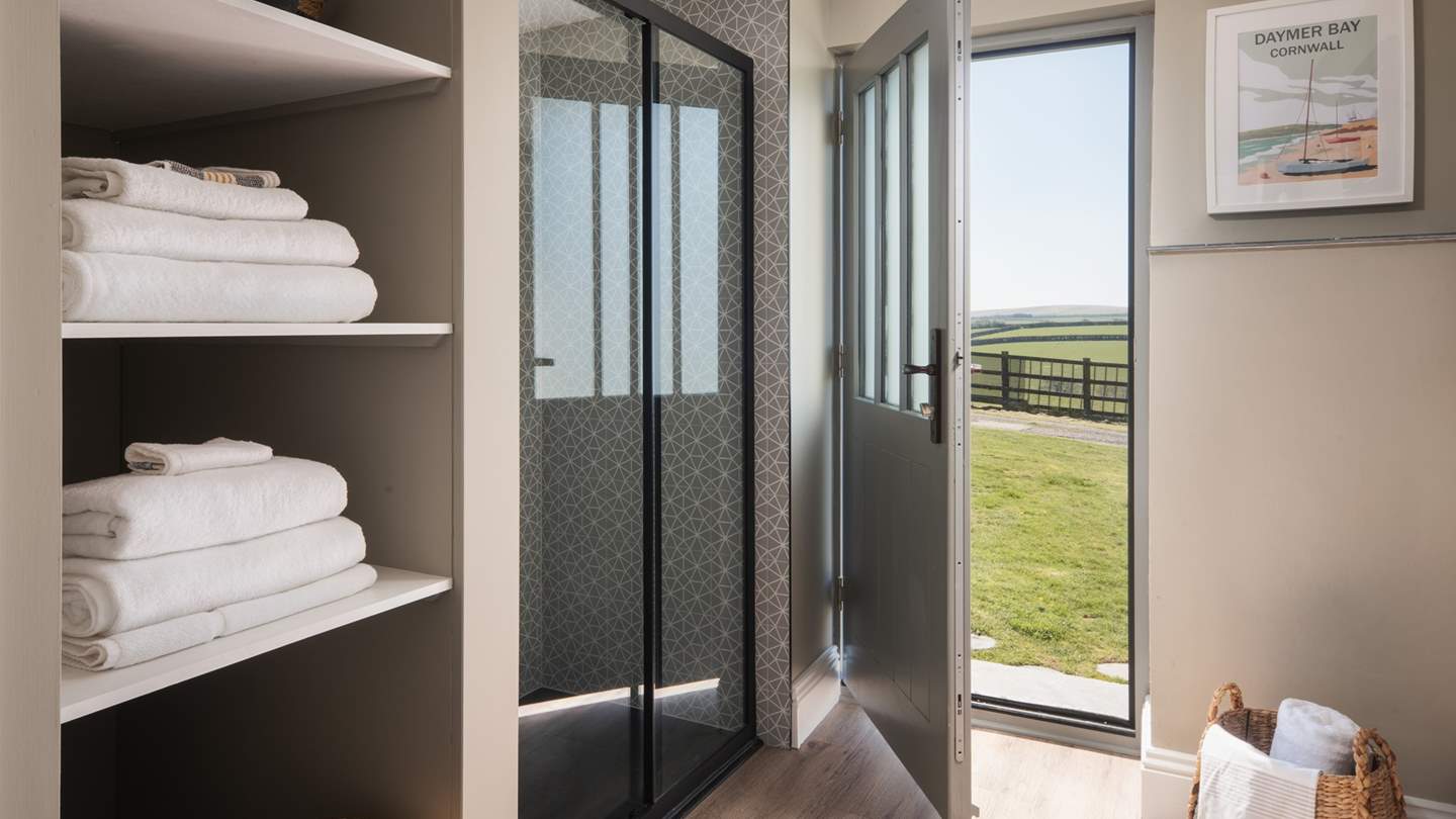 For total ease, there is a shower room in the boot room on the ground floor for use before and after hot tub dips