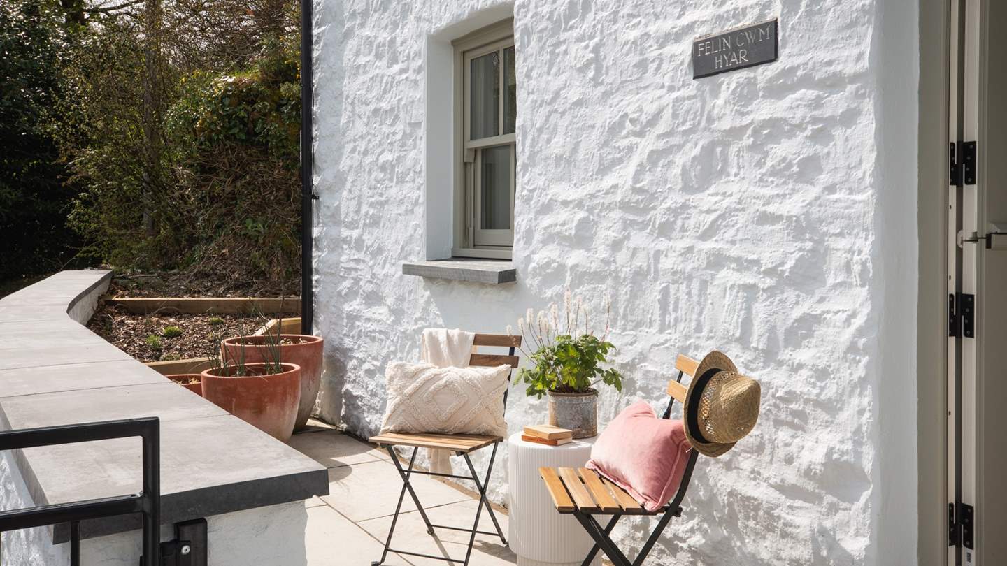 Intertwined with nature, the six-acre grounds comprise of three different garden areas, so you can rotate with the occasion and the sun throughout the day