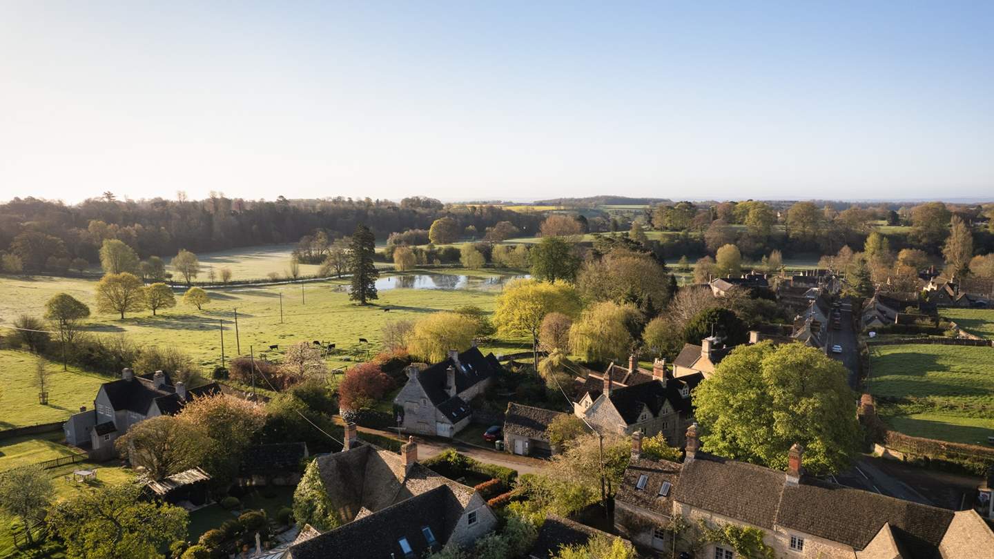 Clover is only a stones throw from the pastoral charms of Burford, Stow-on-the-Wold, and Moreton-in-Marsh... 