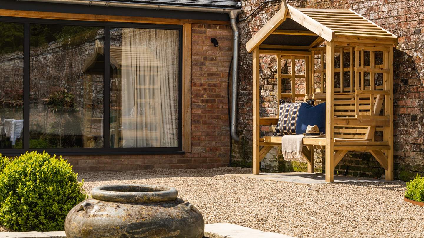 Savour your morning blend on golden mornings... 