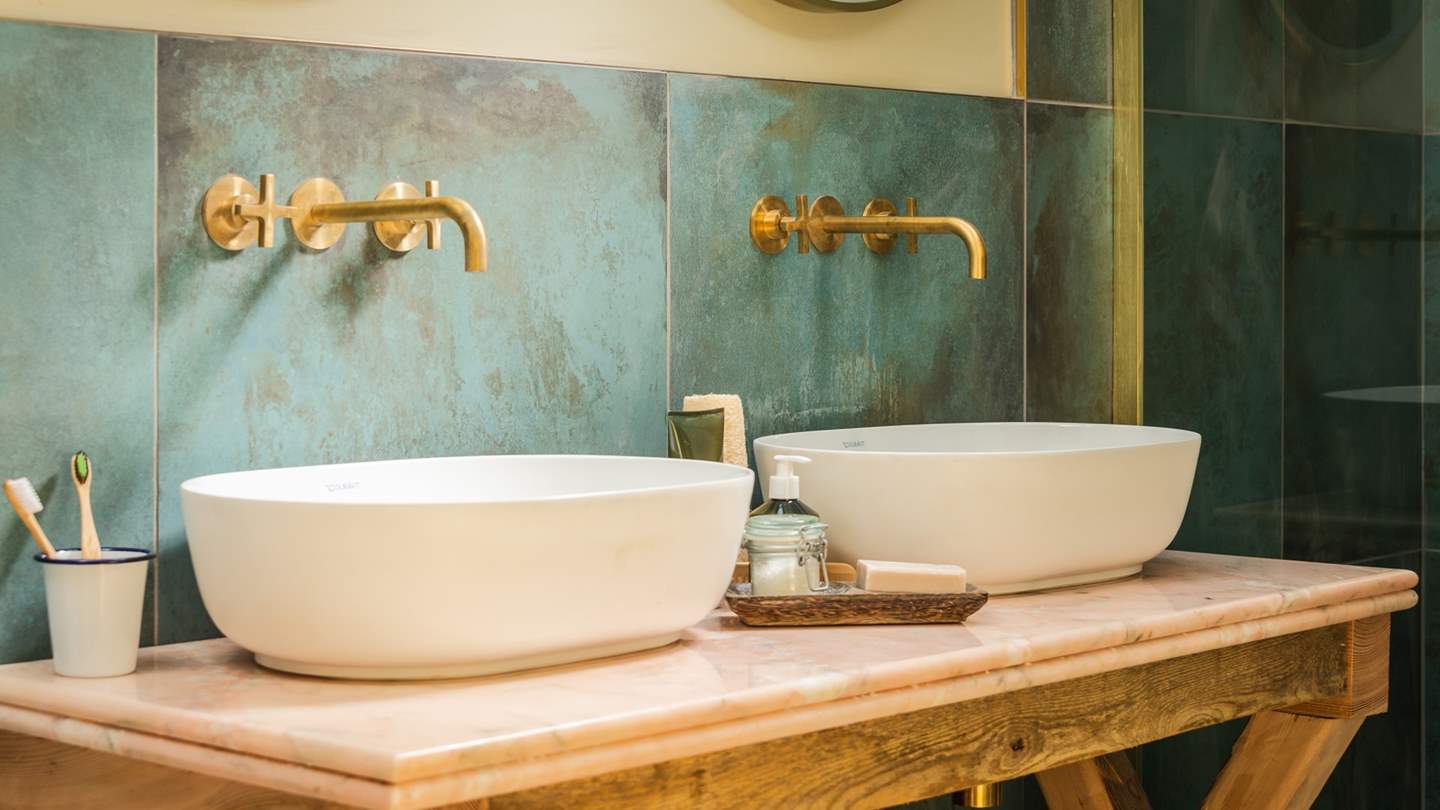 The Hideaway at Hilldrop, our luxury self-catering cottage in the heart of the North Wessex Downs